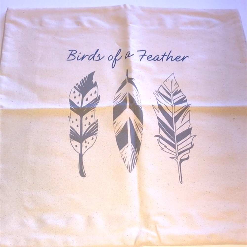 Thirty One Signature Canvas Pillow Cover Feather Trio Birds Of A Feather